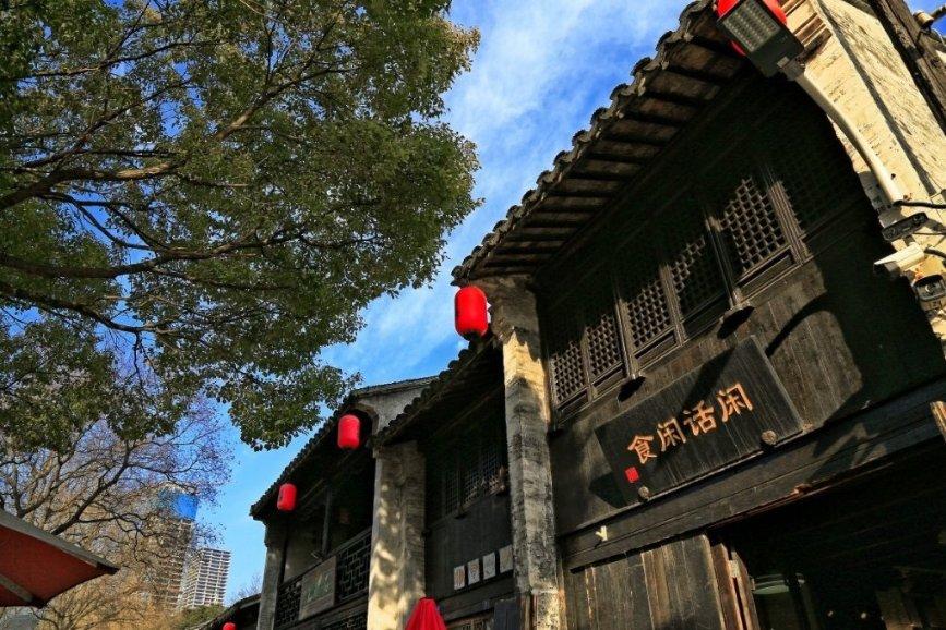 中央企业全力做好云南昭通山体滑坡救援保供